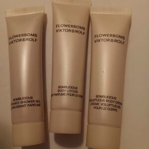 Flowerbomb Viktor Rolf Bomblicious Perfume Shower Gel, Body Cream & Lotion Set.